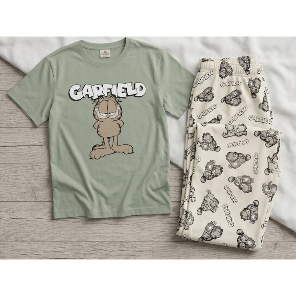 Garfield Women's M Pajama Lounge Set 2-Piece Sage Green Crop Top Printed Pants=